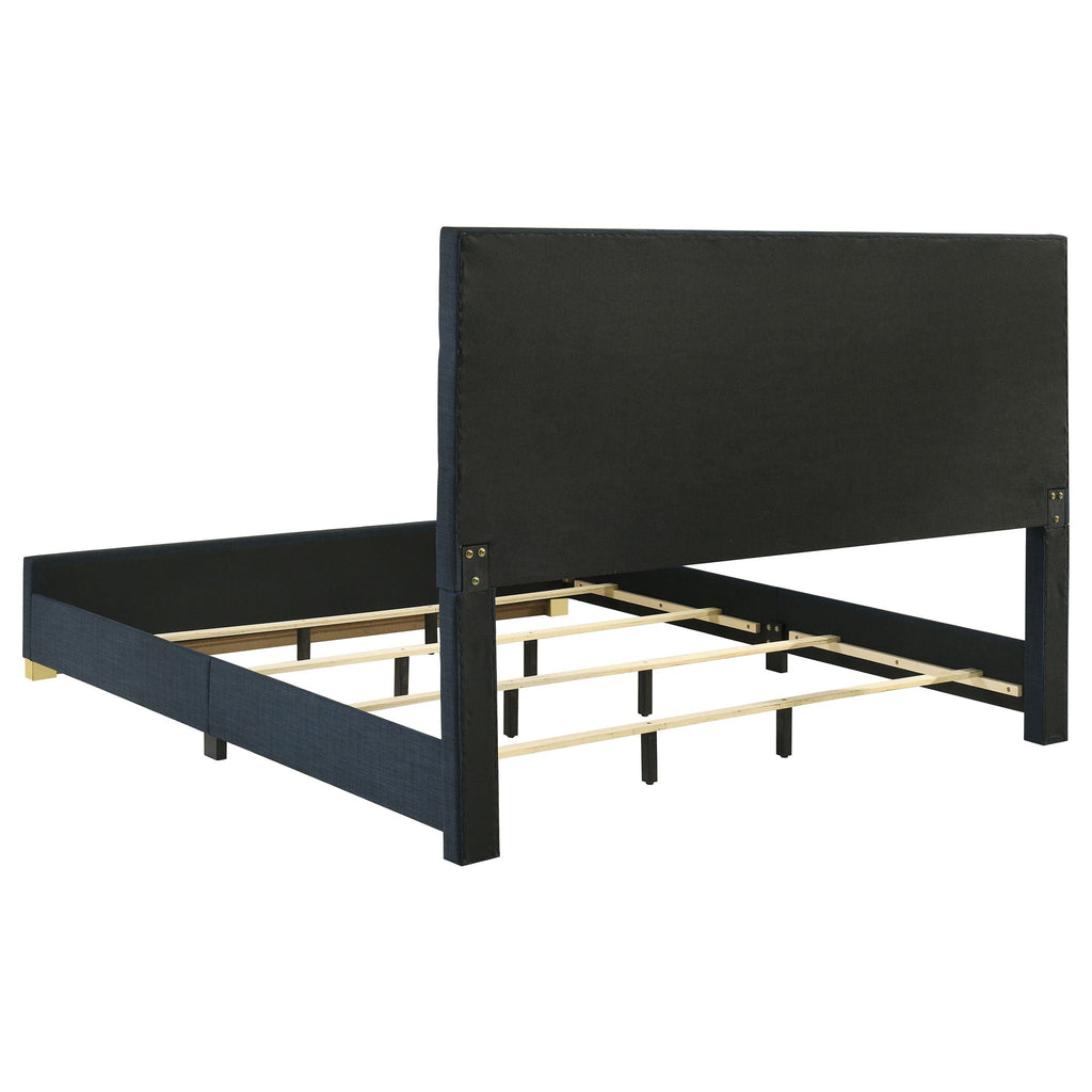 Ines 4-piece Eastern King Bedroom Set Navy and White High Gloss