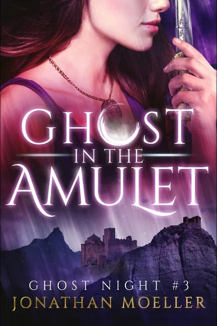 Ghost in the Amulet - Paperback