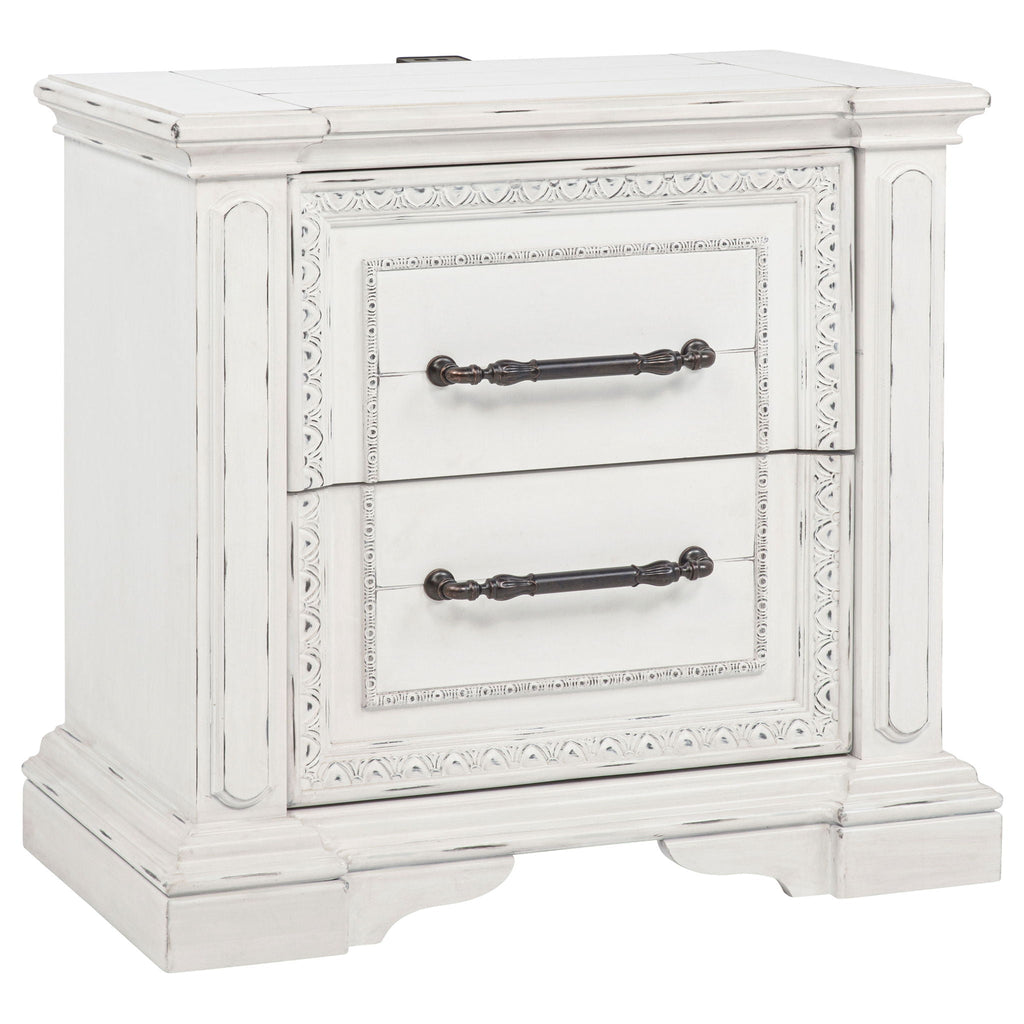 McKinney 5-piece Queen Bedroom Set Vintage White