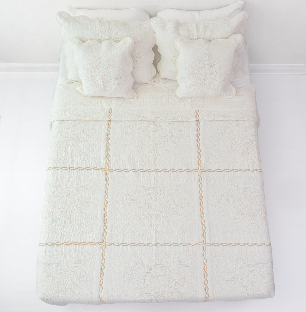 DaDa Bedding Elegant White Floral Beige Matelassé 100% Cotton Coverlet 5Pcs Bedspread Set - King Size (DXJ101796)